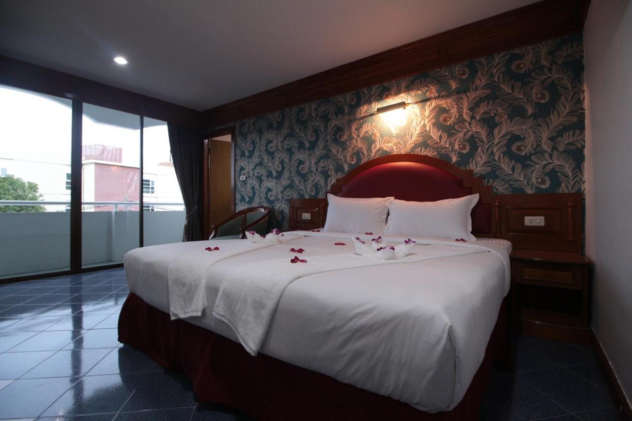 Taj Phuket Inn Patong ภายนอก รูปภาพ