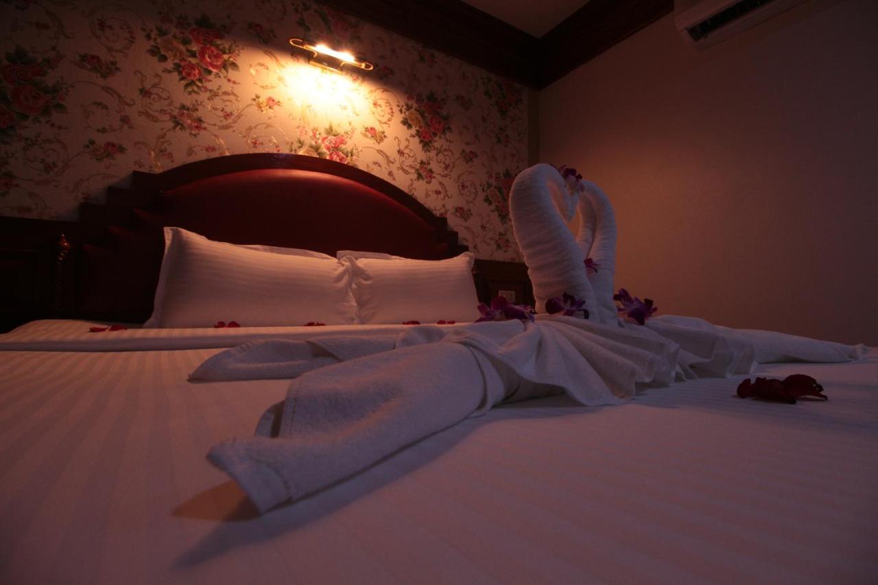 Taj Phuket Inn Patong ภายนอก รูปภาพ